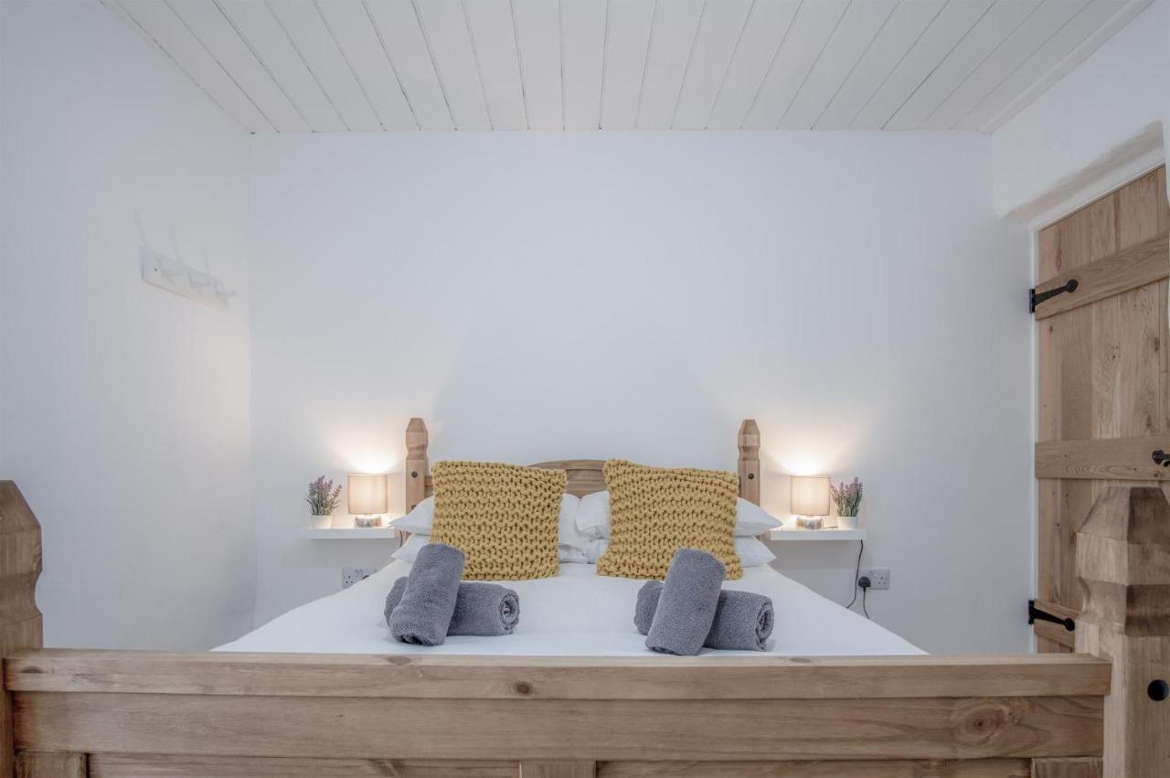 Brook Cottage - 2 Bedroom Cottage - Dale Ngoại thất bức ảnh