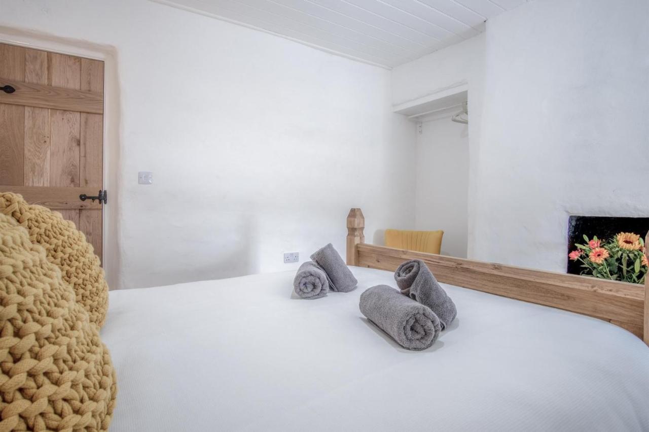 Brook Cottage - 2 Bedroom Cottage - Dale Ngoại thất bức ảnh
