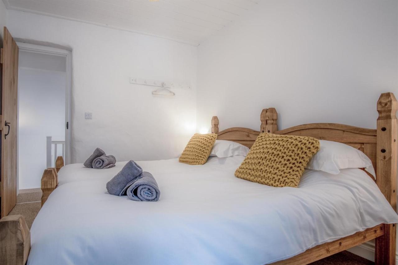 Brook Cottage - 2 Bedroom Cottage - Dale Ngoại thất bức ảnh